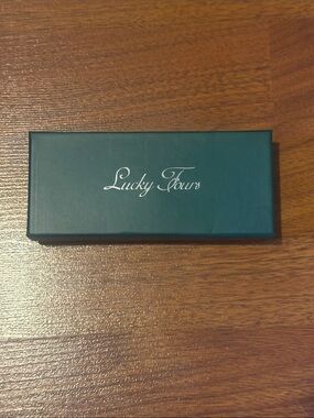 Lucky fours Crimson, Santos watch